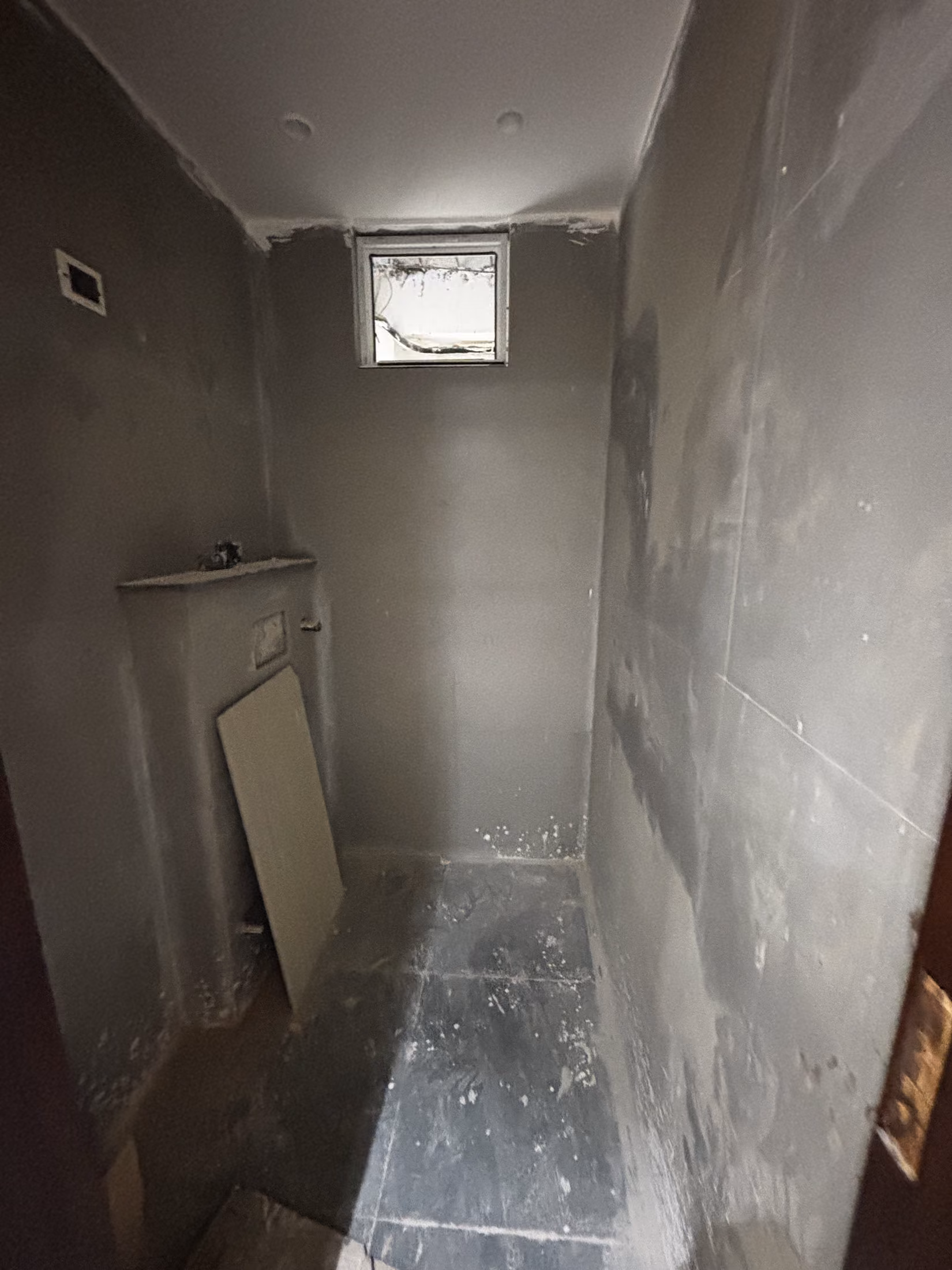4 BHK Property — photograph 2