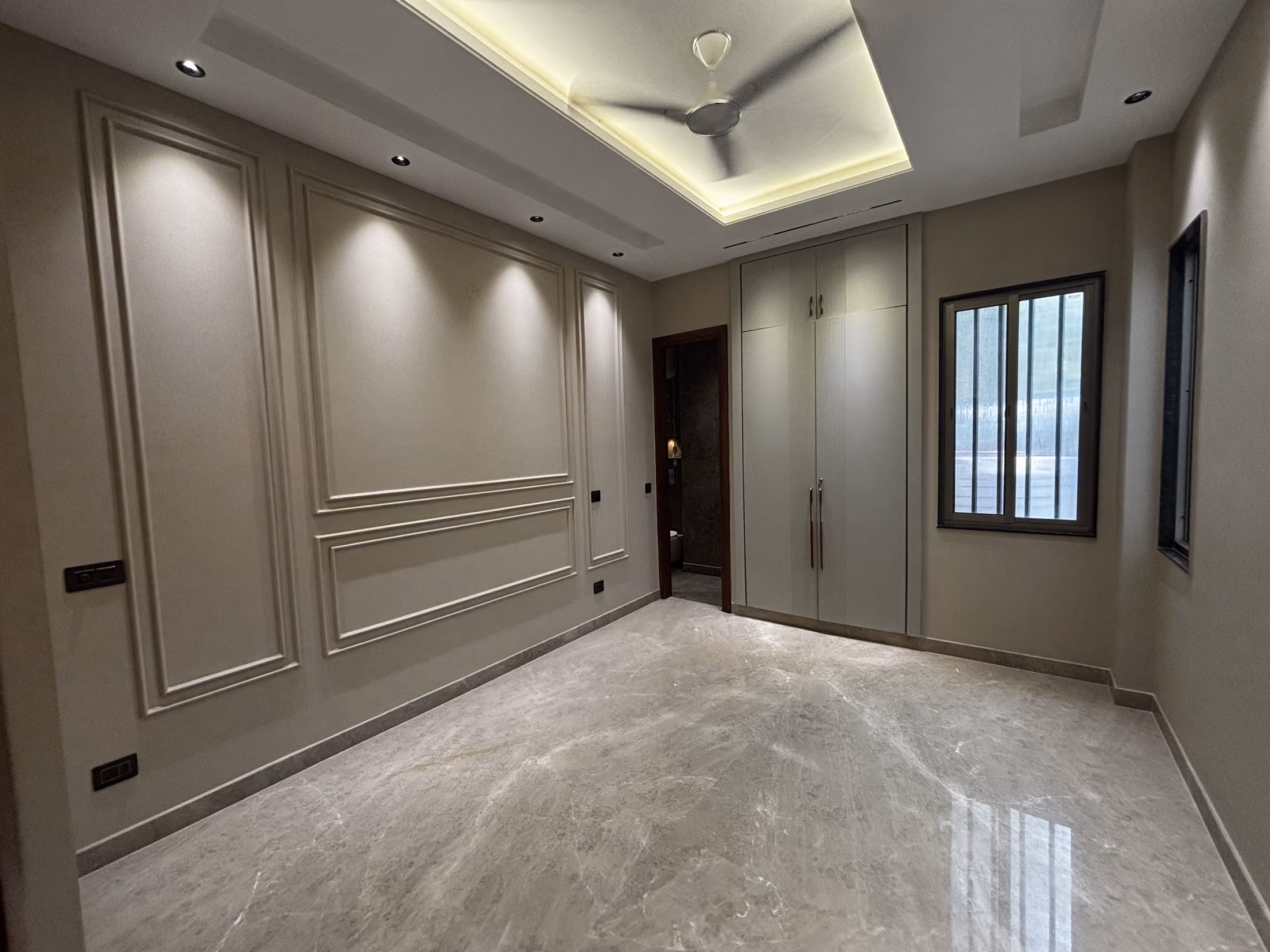 4 BHK Property — photograph 5
