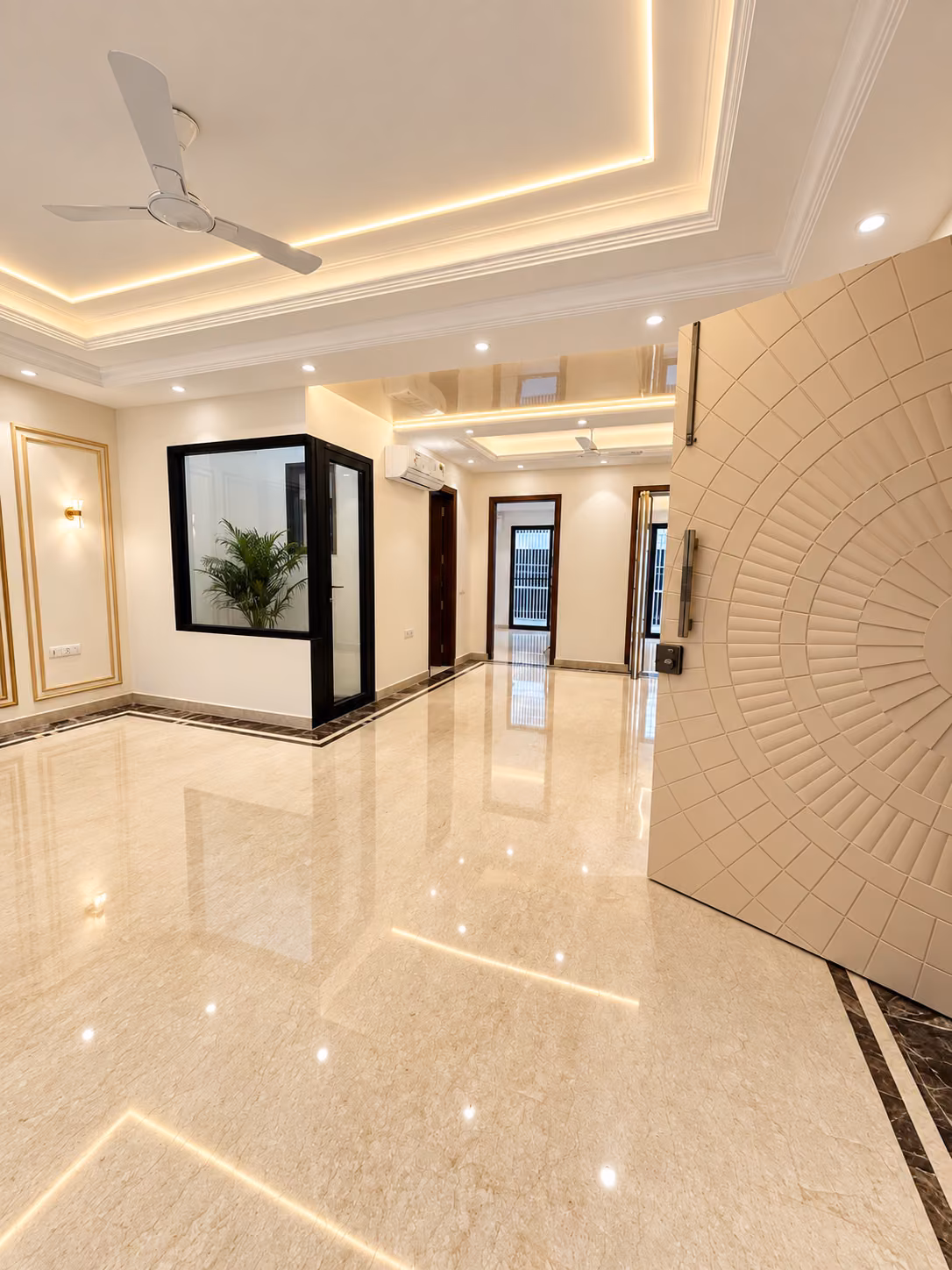 4 BHK Property — photograph 4